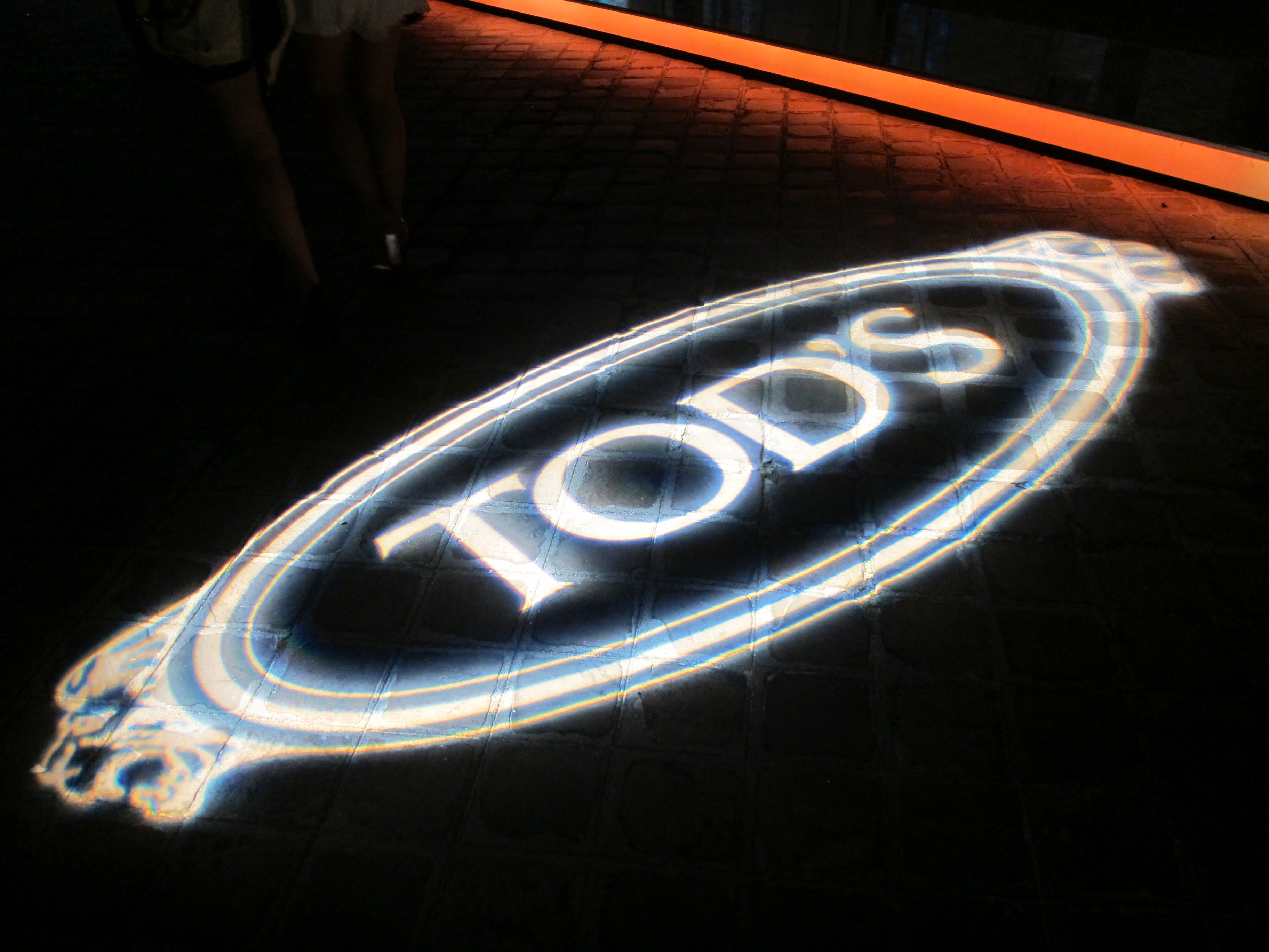 Myfashdiary covers... The Tods Signature Launch party, Paris!