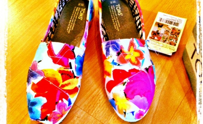 Fab Footwear Friday: TOMS S/S’12